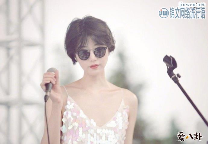 李亚鹏被曝攀富婆，新女友资料曝光是文艺工作者
