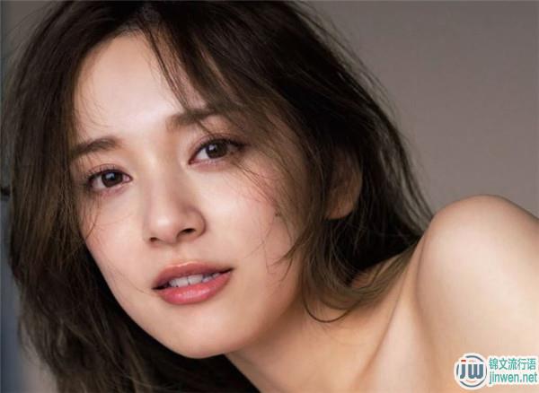 都丸纱也华新图欣赏 就像邻家大姐姐一样